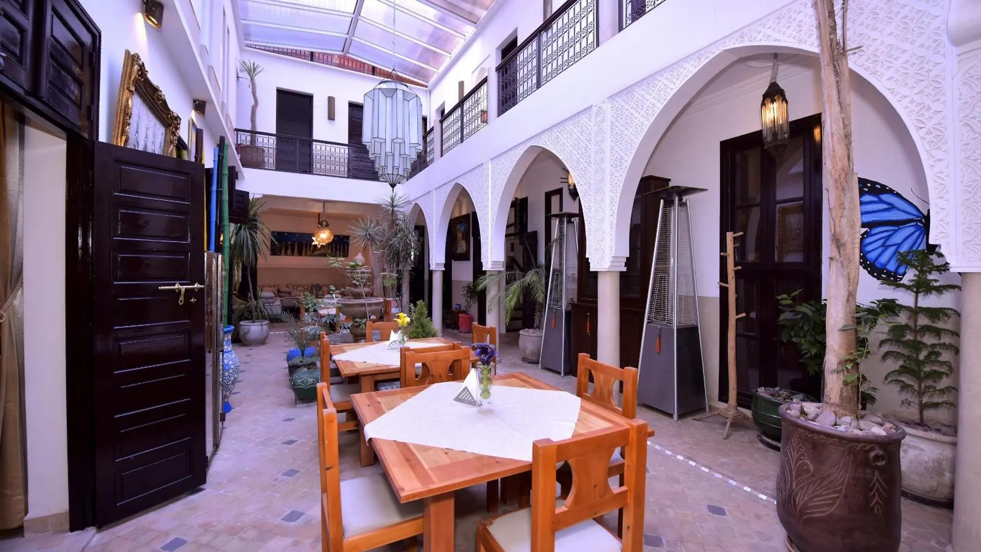 Riad Kale Polis location